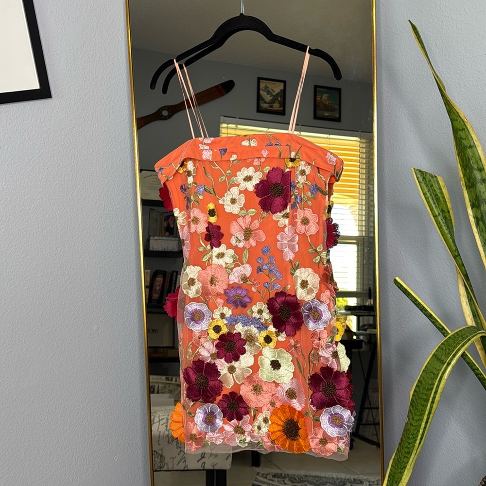 Don't Go Missing Me Orange Floral Applique Cocktail Dress NWT - Picture 3 of 5